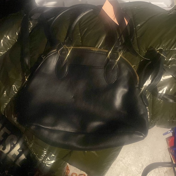 New - Picture 2 of 4